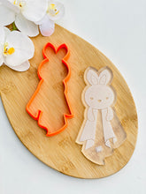 Load image into Gallery viewer, Bunny Ruggy stamp &amp; cutter
