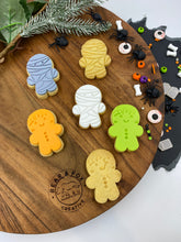 Load image into Gallery viewer, Mini Gingy&#39;s - Halloween

